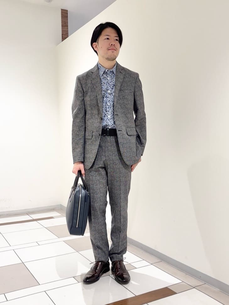 及川さんの「TAKEO KIKUCHI｜【抗菌防臭】COOL DOTS（R）ドビープリント ジャケット」を使ったコーディネート