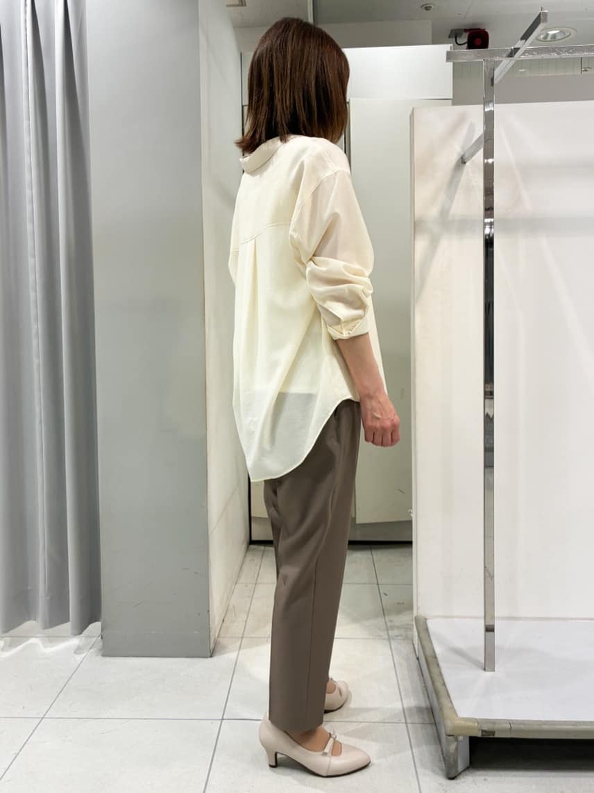 たみちゃんさんの「Reflect｜◆【マシンウォッシュ可】3WAYシアーシャツブラウス」を使ったコーディネート