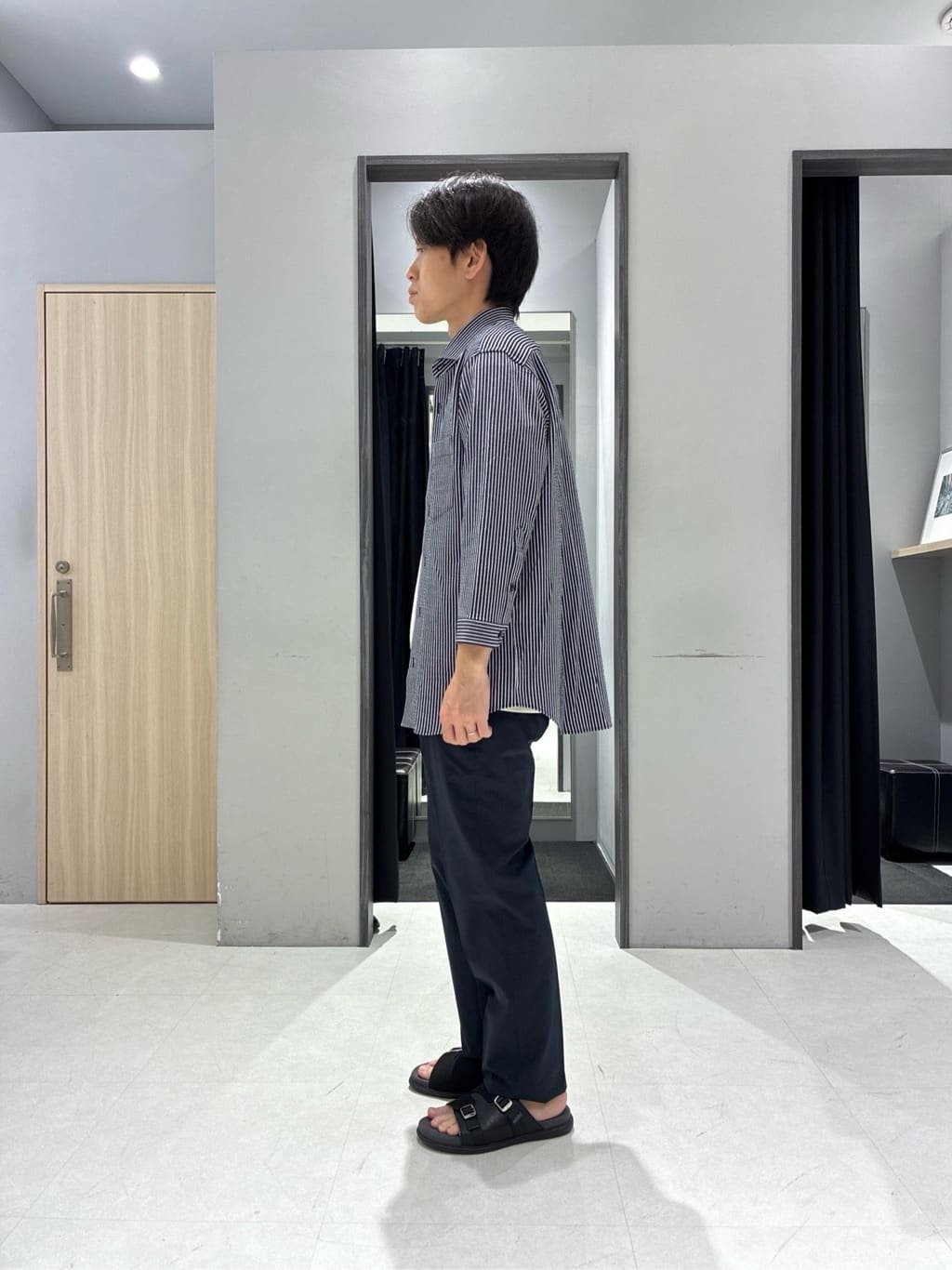 わいずみさんの「TAKEO KIKUCHI｜【抗菌防臭】COOL DOTS（R）ドビープリント パンツ」を使ったコーディネート
