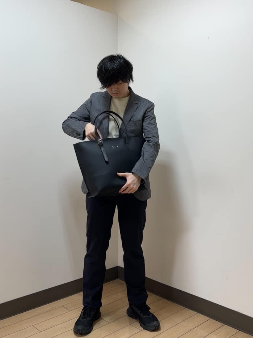 あきやまさんの「TAKEO KIKUCHI｜【抗菌防臭／5サイズ展開】ハイゲージポンチ Tシャツ」を使ったコーディネート