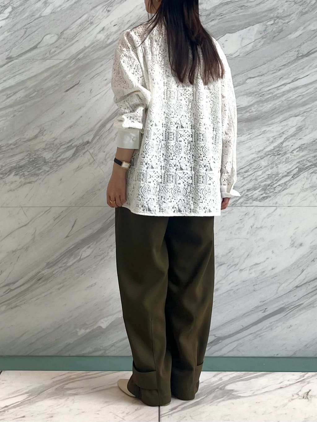 sakiiさんの「UNTITLED｜◆【トレンド/手洗い可】ミリタリーライク カーブパンツ」を使ったコーディネート