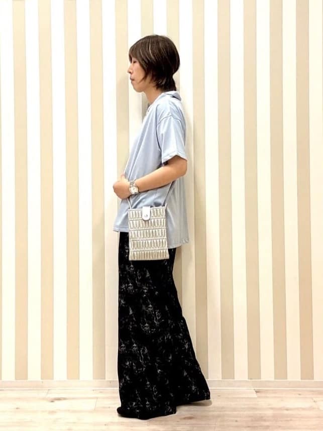 pieceさんの「SHOO･LA･RUE｜◆ニュアンスUモチーフネックレス」を使ったコーディネート