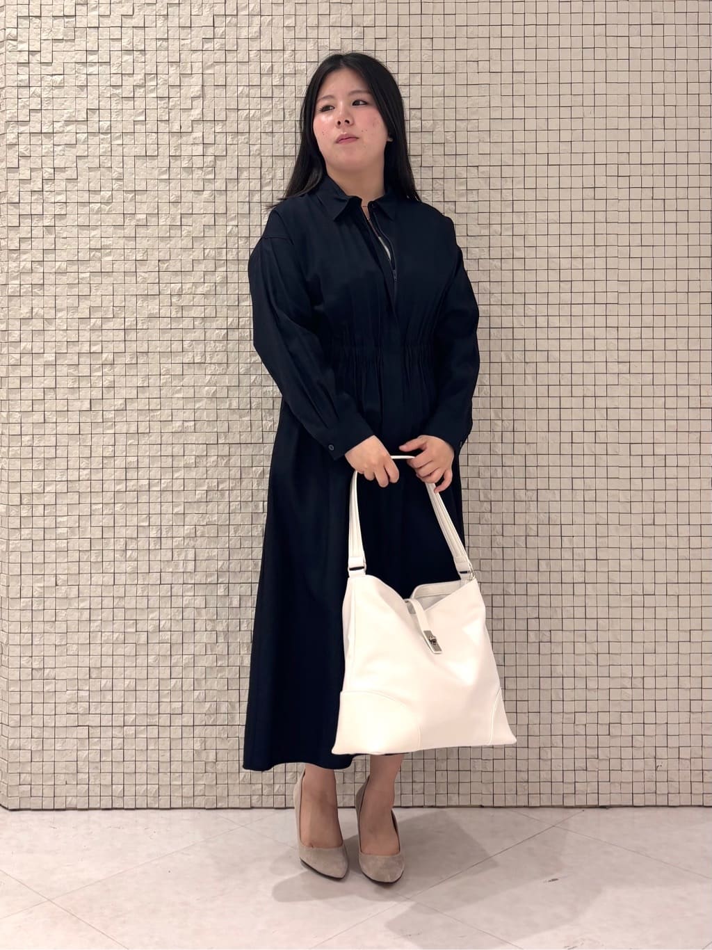 MEGUMIさんの「INDIVI｜◆【洗える／2WAY】ワッシャー素材シャツ羽織りワンピース」を使ったコーディネート