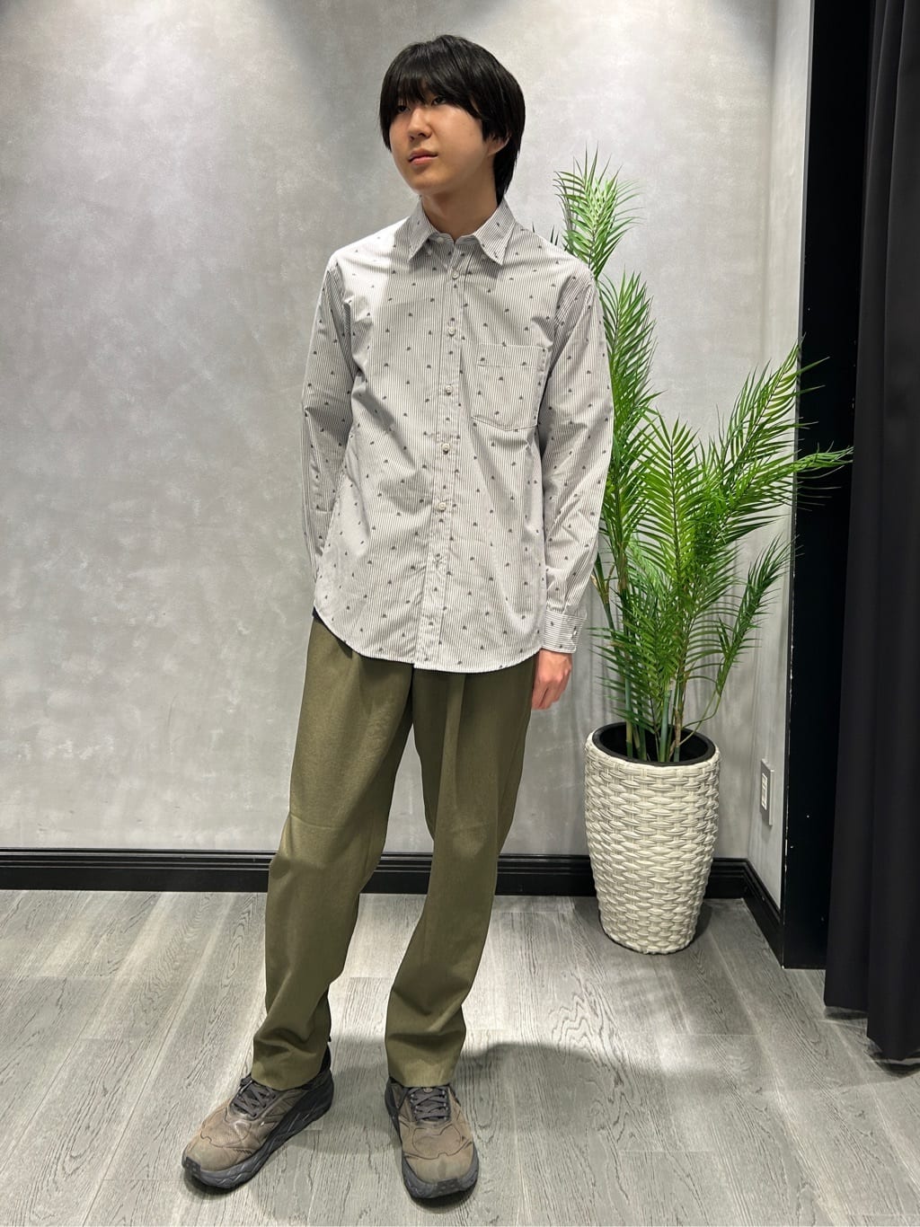 ruiさんの「TAKEO KIKUCHI｜ハットモチーフ ジャカード ストライプ シャツ」を使ったコーディネート
