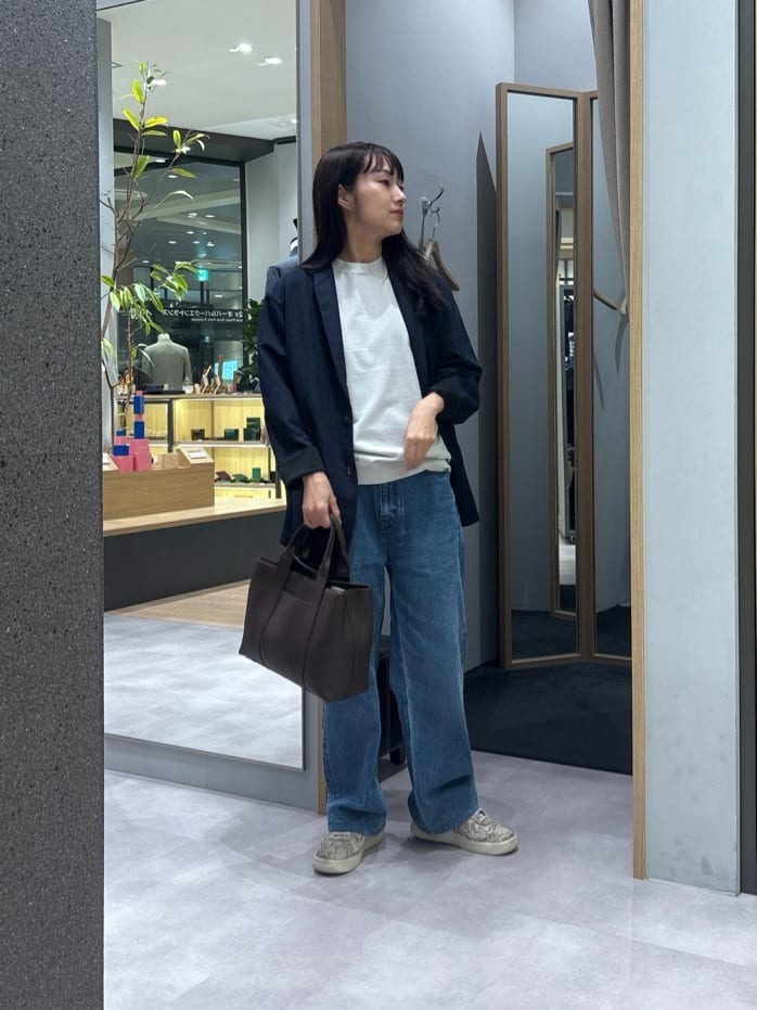 よぴさんの「TAKEO KIKUCHI｜◆【便利なサイズ感】ドライビング　トートバッグ」を使ったコーディネート