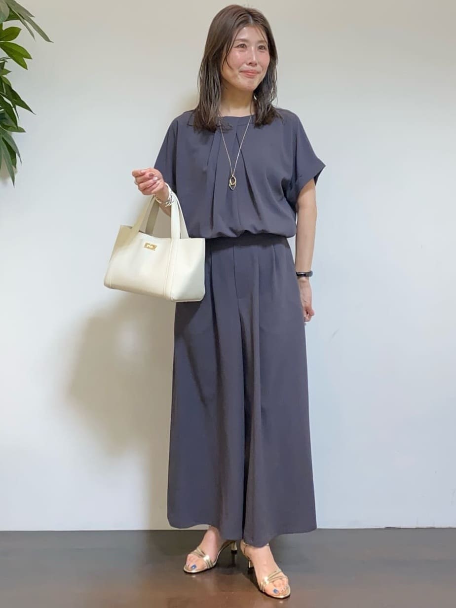 tomoさんの「UNTITLED｜ライトダブルリングネックレス」を使ったコーディネート