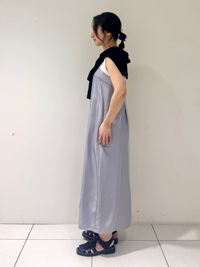 そんさんの「INDIVI｜【洗える／レイヤードにも活躍】ペプラムインナートップス」を使ったコーディネート