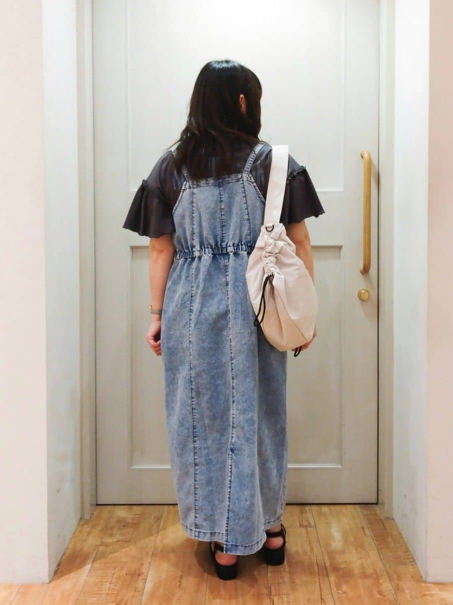 みーさんの「SHOO･LA･RUE｜◆キラキラループサンダル」を使ったコーディネート