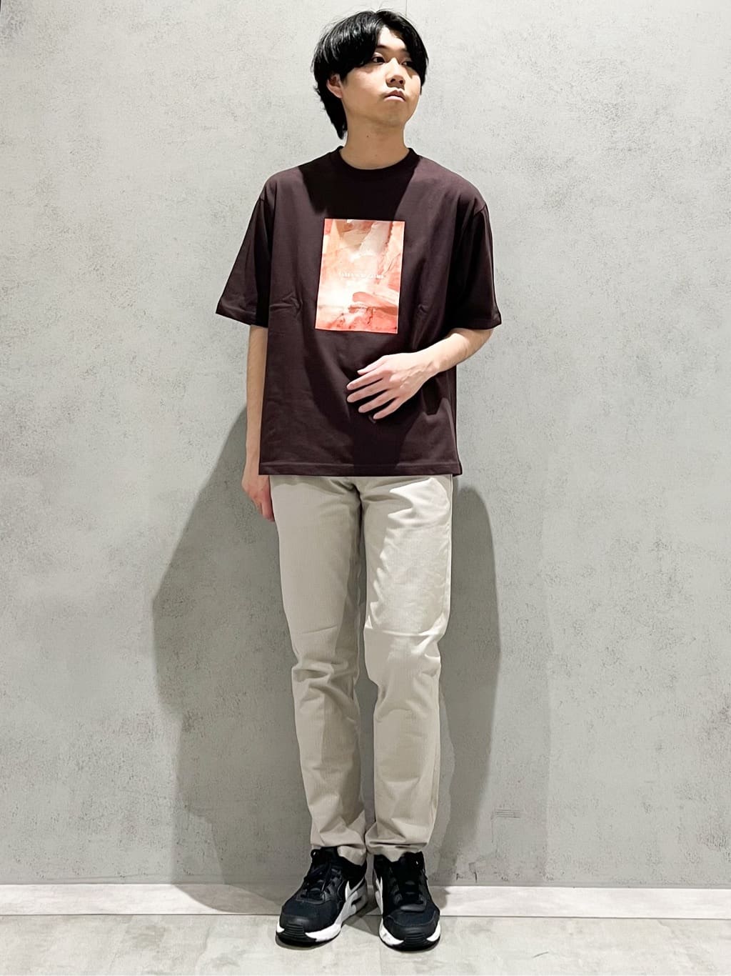 SHI-MAさんの「THE SHOP TK｜【オールシーズン穿ける！】7DAYSストレッチへリンボンパンツ　ON&hArr;OFF兼用」を使ったコーディネート