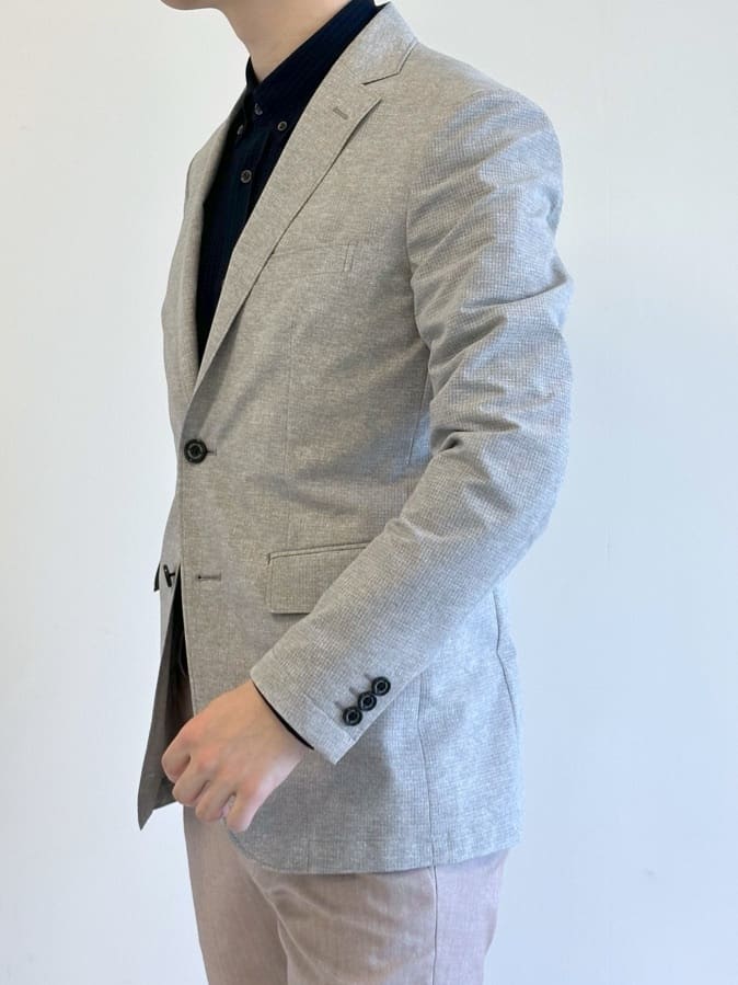 イッシーさんの「TAKEO KIKUCHI｜【抗菌防臭】COOL DOTS（R）ドビープリント ジャケット」を使ったコーディネート