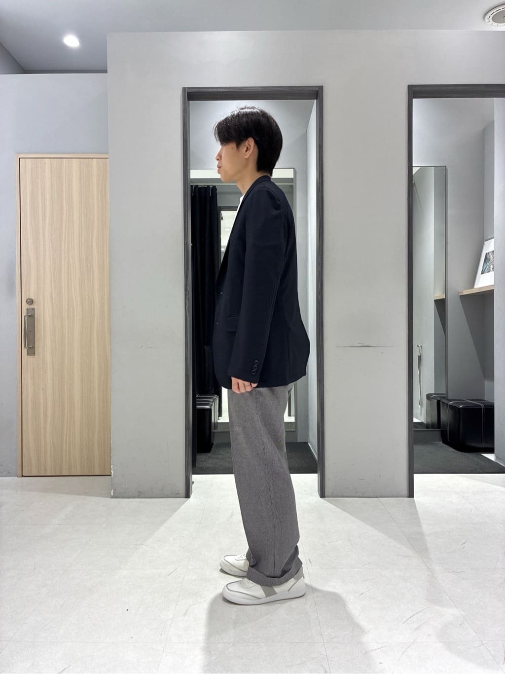 わいずみさんの「TAKEO KIKUCHI｜【抗菌防臭／5サイズ展開】ハイゲージポンチ Tシャツ」を使ったコーディネート