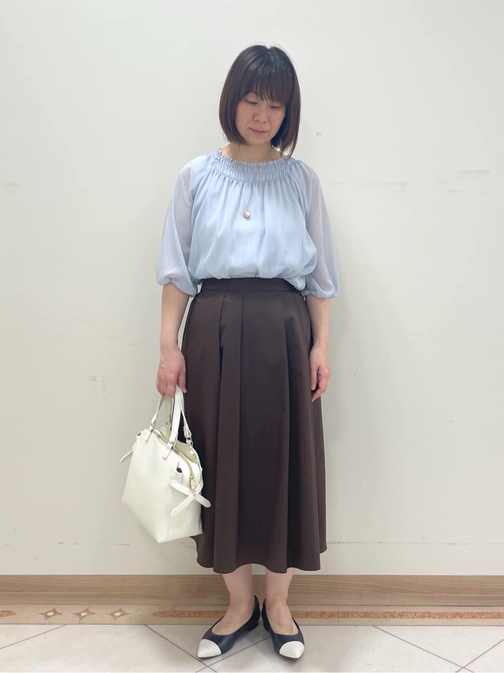 hanaさんの「Reflect｜◆【洗える】シャーリングデザインブラウス」を使ったコーディネート