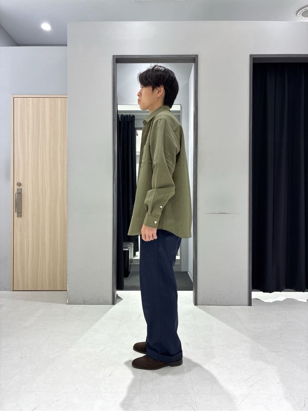 わいずみさんの「TAKEO KIKUCHI｜【抗菌防臭／5サイズ展開】ハイゲージポンチ Tシャツ」を使ったコーディネート
