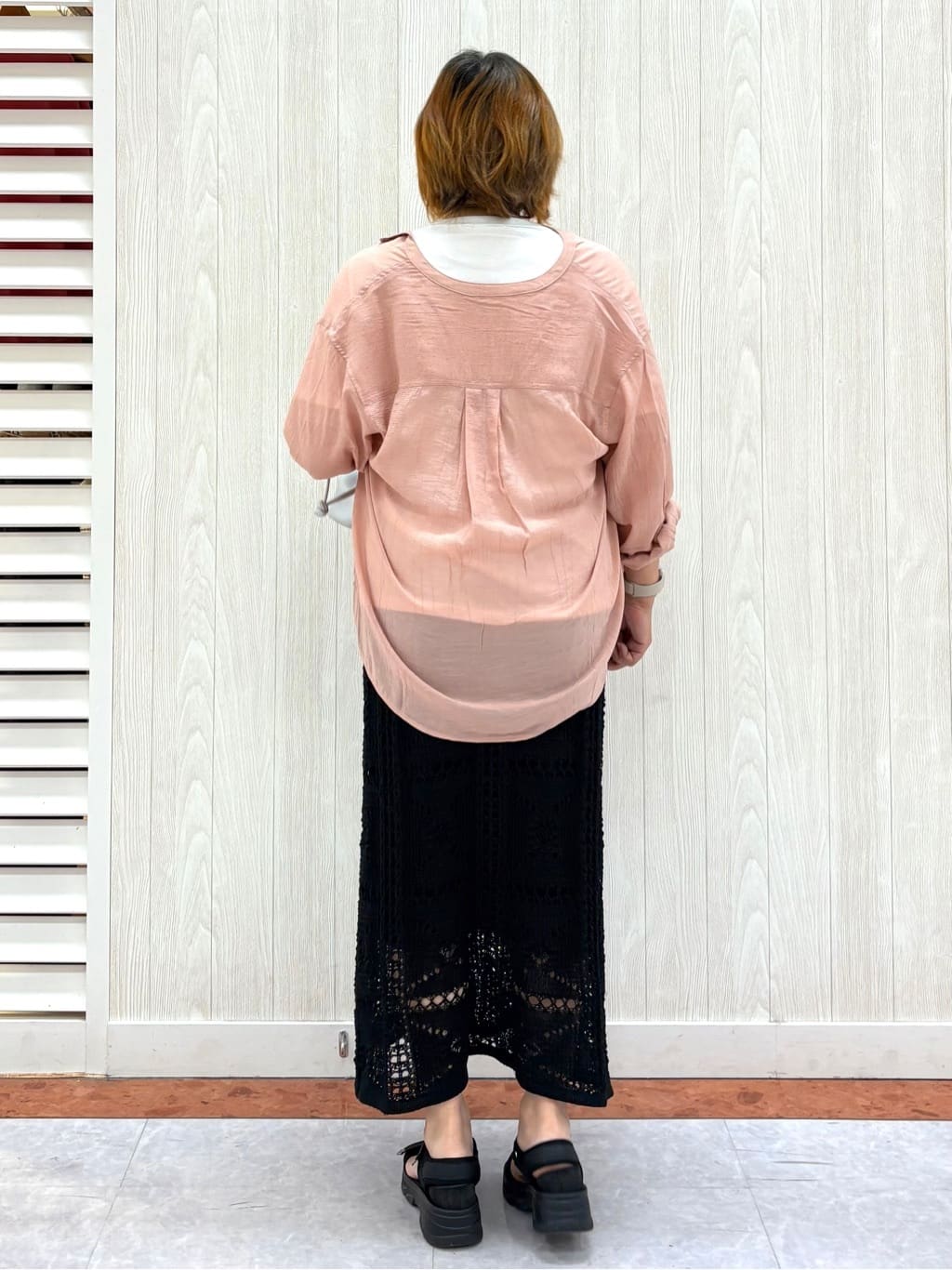 もっちさんの「SHOO･LA･RUE｜◆かぎ針風パッチワークが大人かわいいニットスカート」を使ったコーディネート