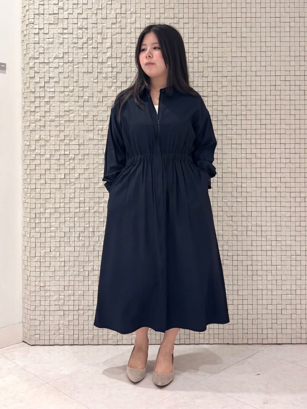 MEGUMIさんの「INDIVI｜◆【洗える／2WAY】ワッシャー素材シャツ羽織りワンピース」を使ったコーディネート