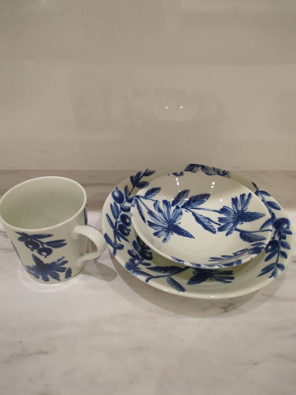 minoriさんの「212 KITCHEN STORE｜ボタニカル パスタ皿 ダリア」を使ったコーディネート
