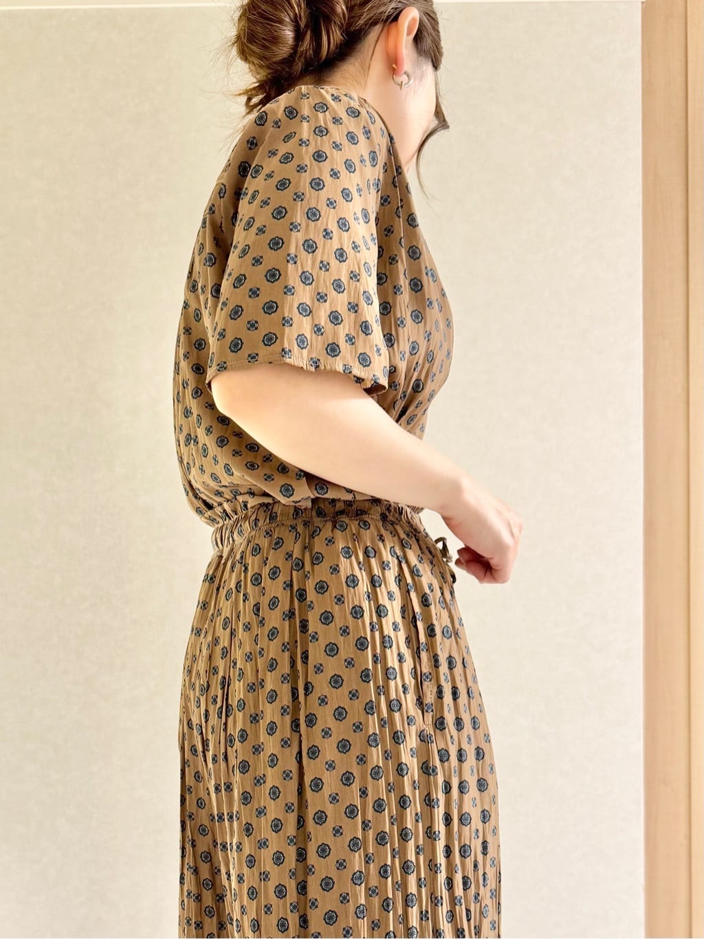 sayuさんの「UNTITLED｜◆【体型カバー/日除け】ドルマンスリーブ ガーターカーディガン」を使ったコーディネート