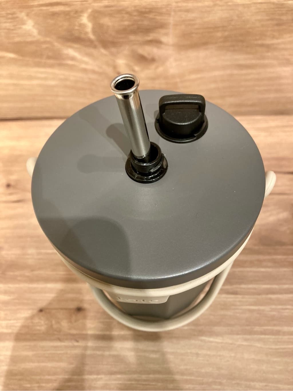 n.さんの「212 KITCHEN STORE｜ストロー付3wayタンブラー520ml チャコール」を使ったコーディネート