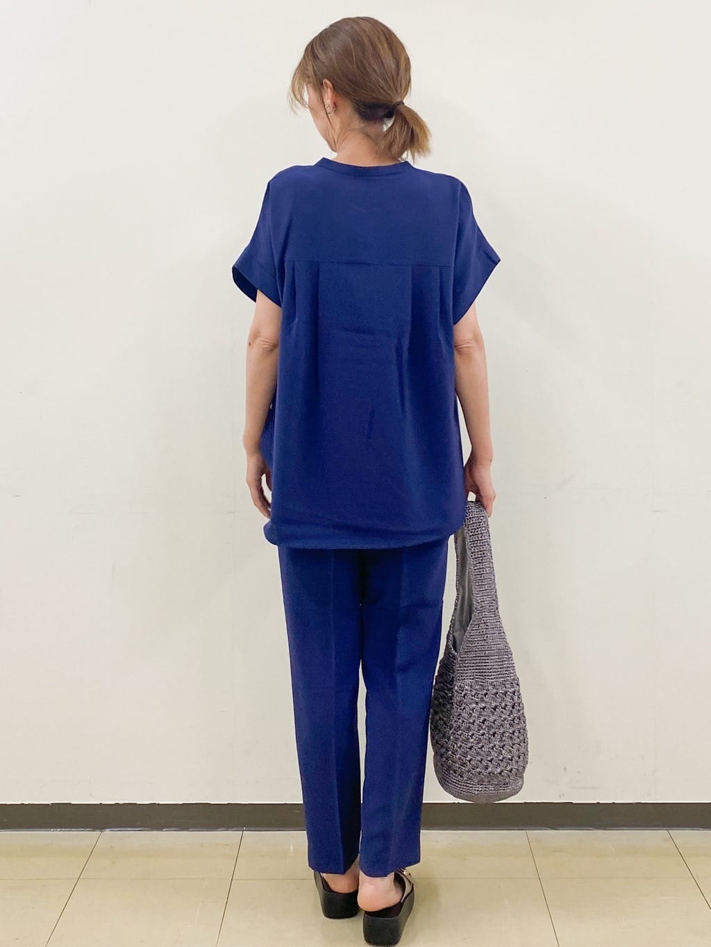 miさんの「index｜《7色展開／SS-LLサイズ》ストレッチスキッパーブラウス／セットアップ対応【洗濯機洗い可／防シワ】」を使ったコーディネート