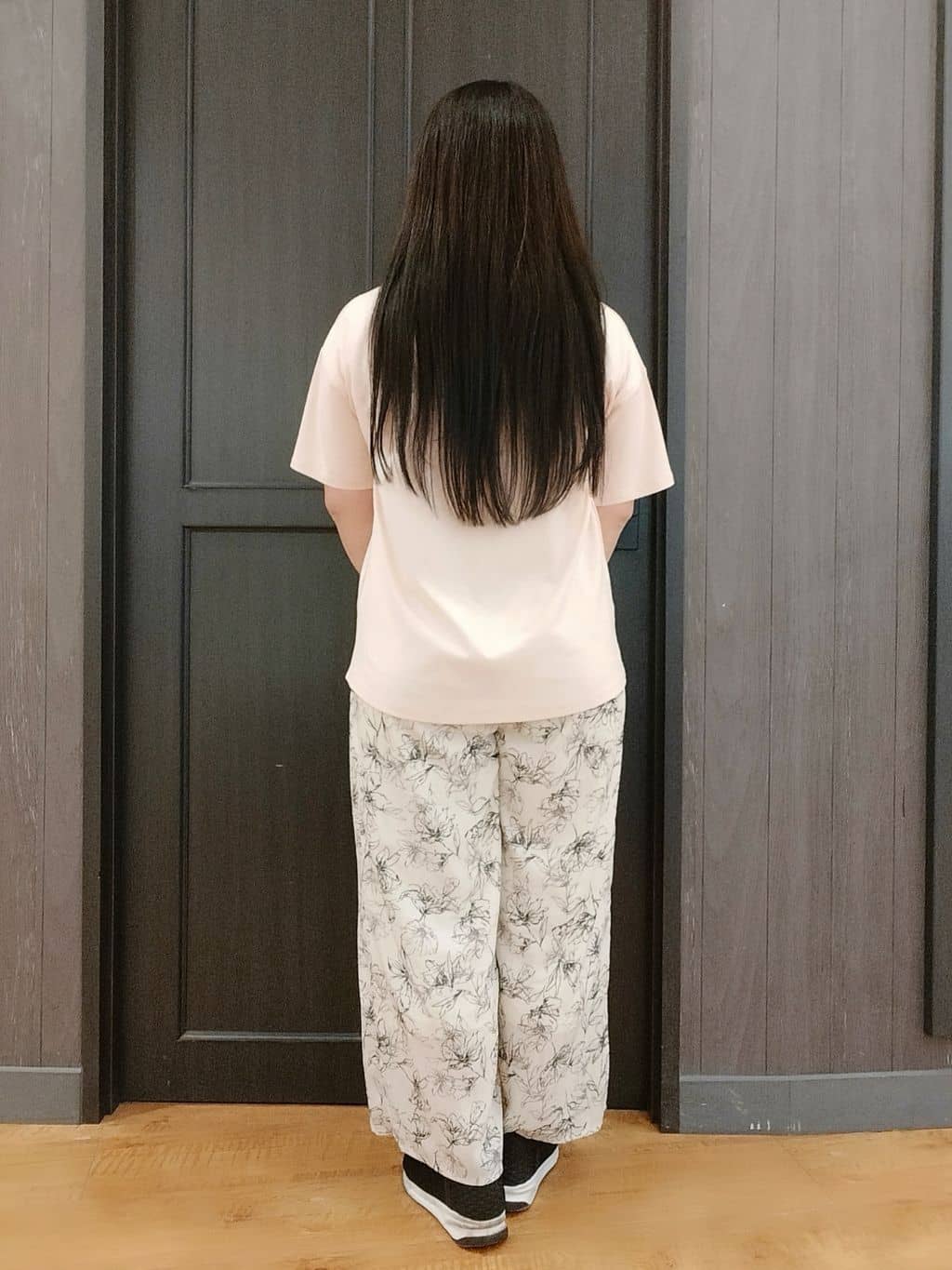 mさんの「SHOO･LA･RUE｜◆洗えるサッと履けるニットスニーカー」を使ったコーディネート