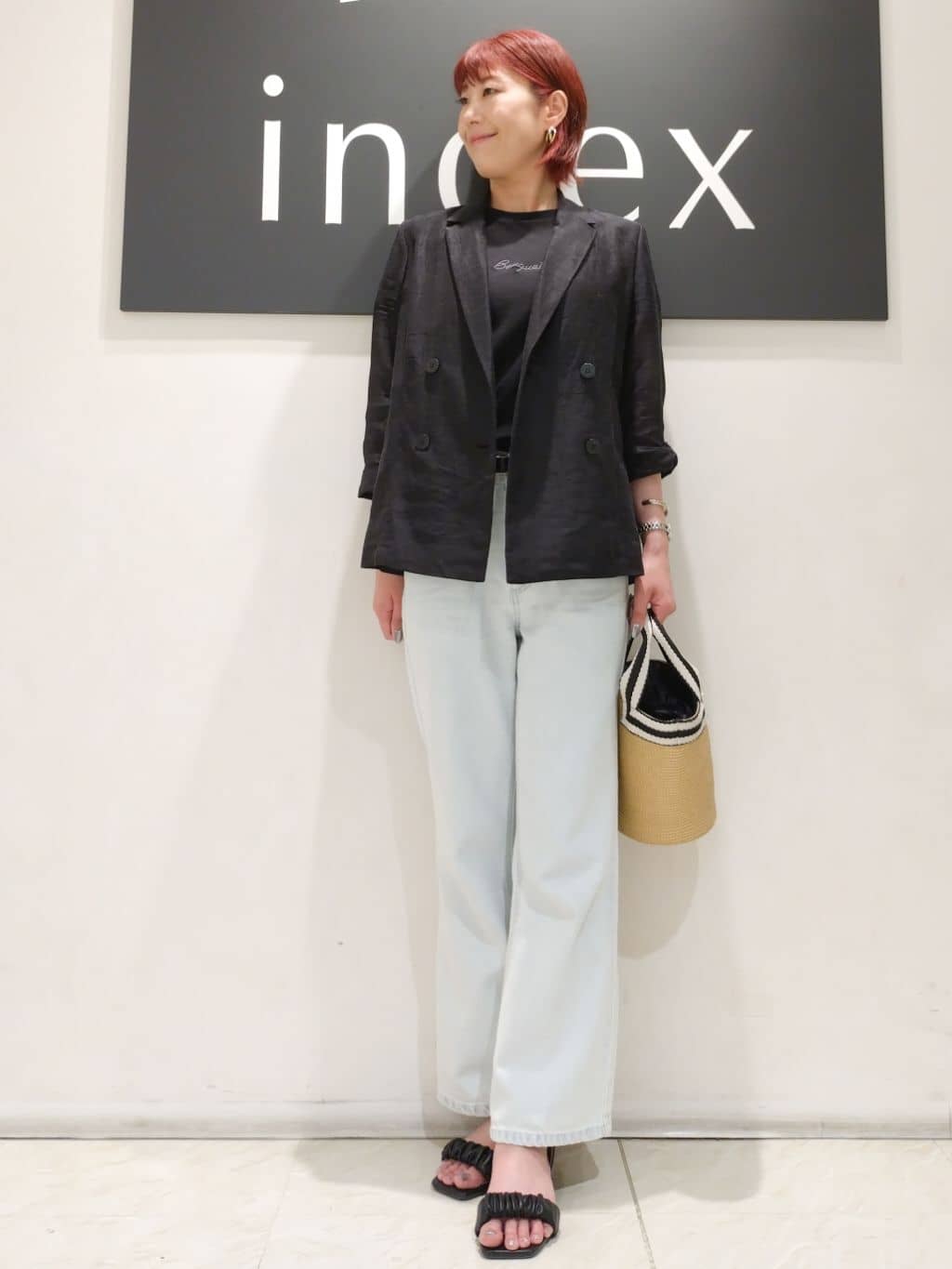 n.さんの「index｜◆ワンポイントロゴ刺繍Tシャツ【UV／接触冷感／洗濯機洗い可】」を使ったコーディネート