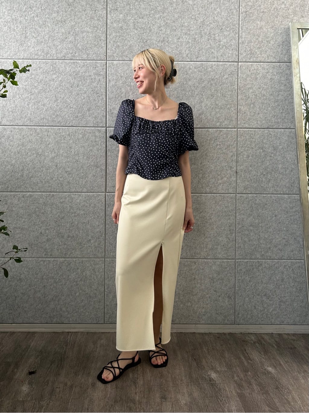 honoka Aさんの「CODE A｜polka dot blouse」を使ったコーディネート