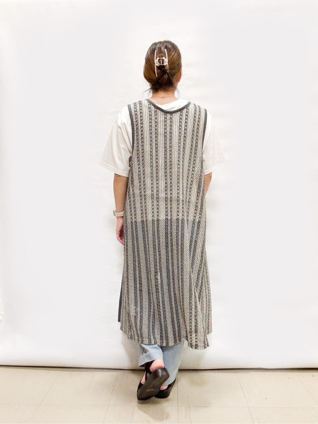 bulさんの「SHOO･LA･RUE｜◆【選べる4柄】コットンプリントロゴTシャツ」を使ったコーディネート