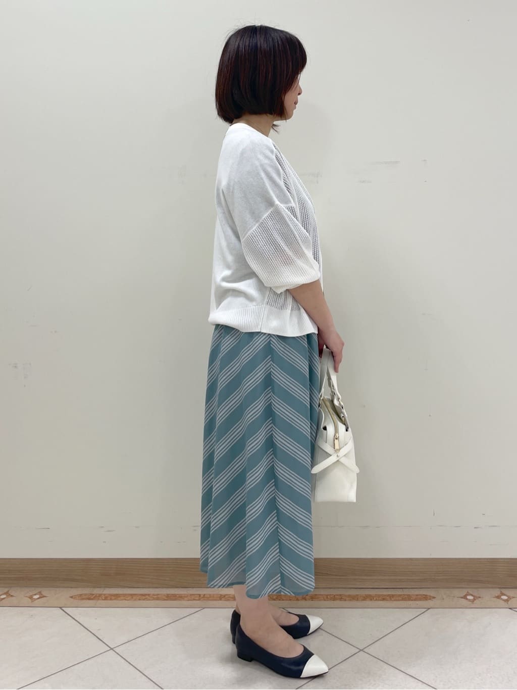 hanaさんの「Reflect｜◆【E‐QUALITY／手洗い可】ドライタッチカーディガン」を使ったコーディネート