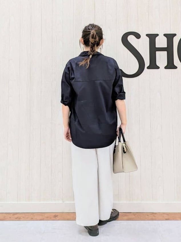 さくみぃさんの「SHOO･LA･RUE｜◆【洗える/S-LL】きれいに体型カバーが叶うチュニックシャツ」を使ったコーディネート