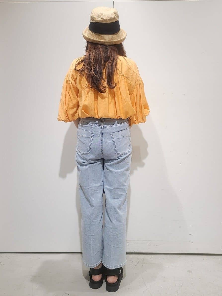 hmさんの「OPAQUE.CLIP｜◆バルーンスリーブブラウス【洗濯機洗い可】」を使ったコーディネート