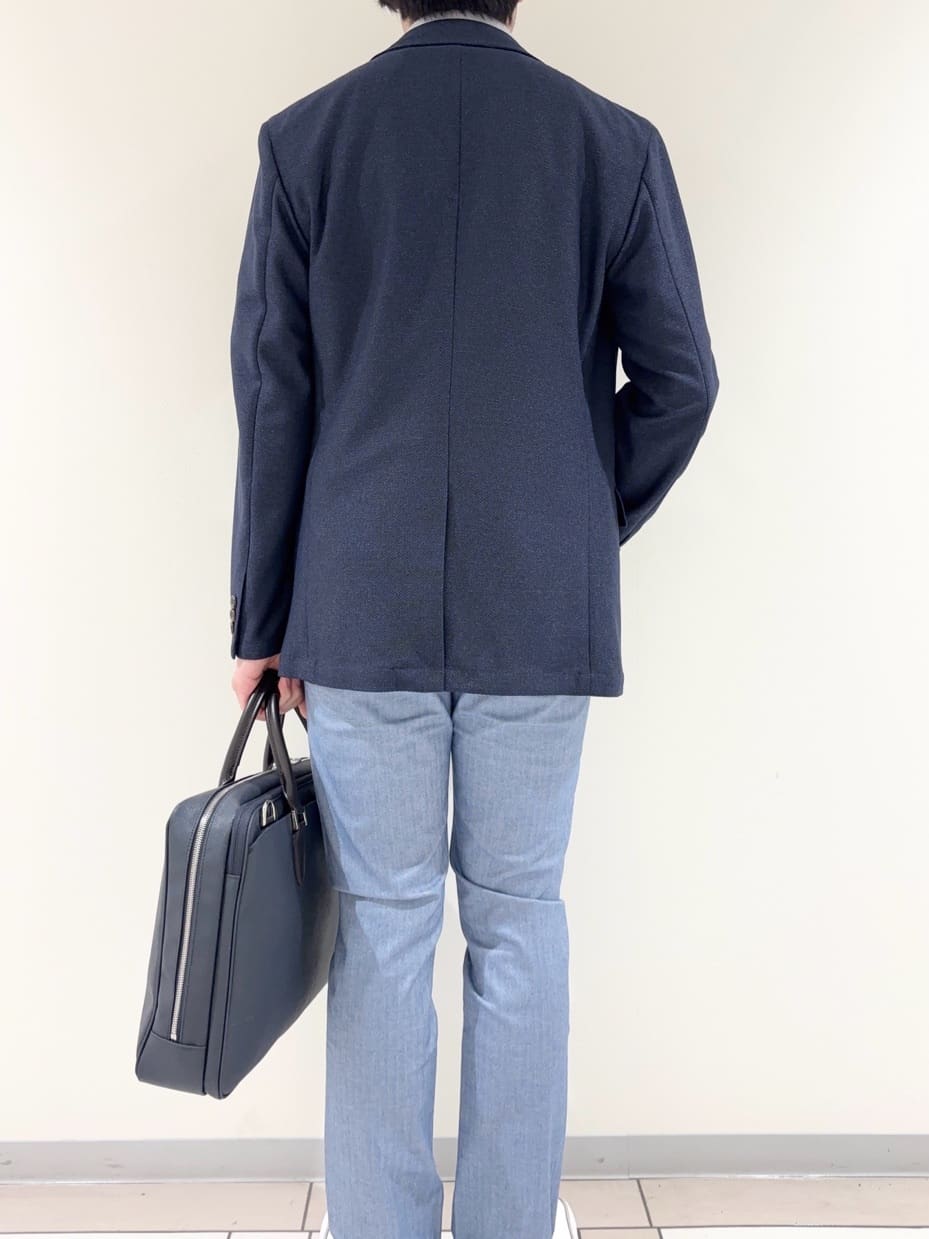 及川さんの「TAKEO KIKUCHI｜【Made in JAPAN】播州織 ヘリンボン ストレート パンツ」を使ったコーディネート