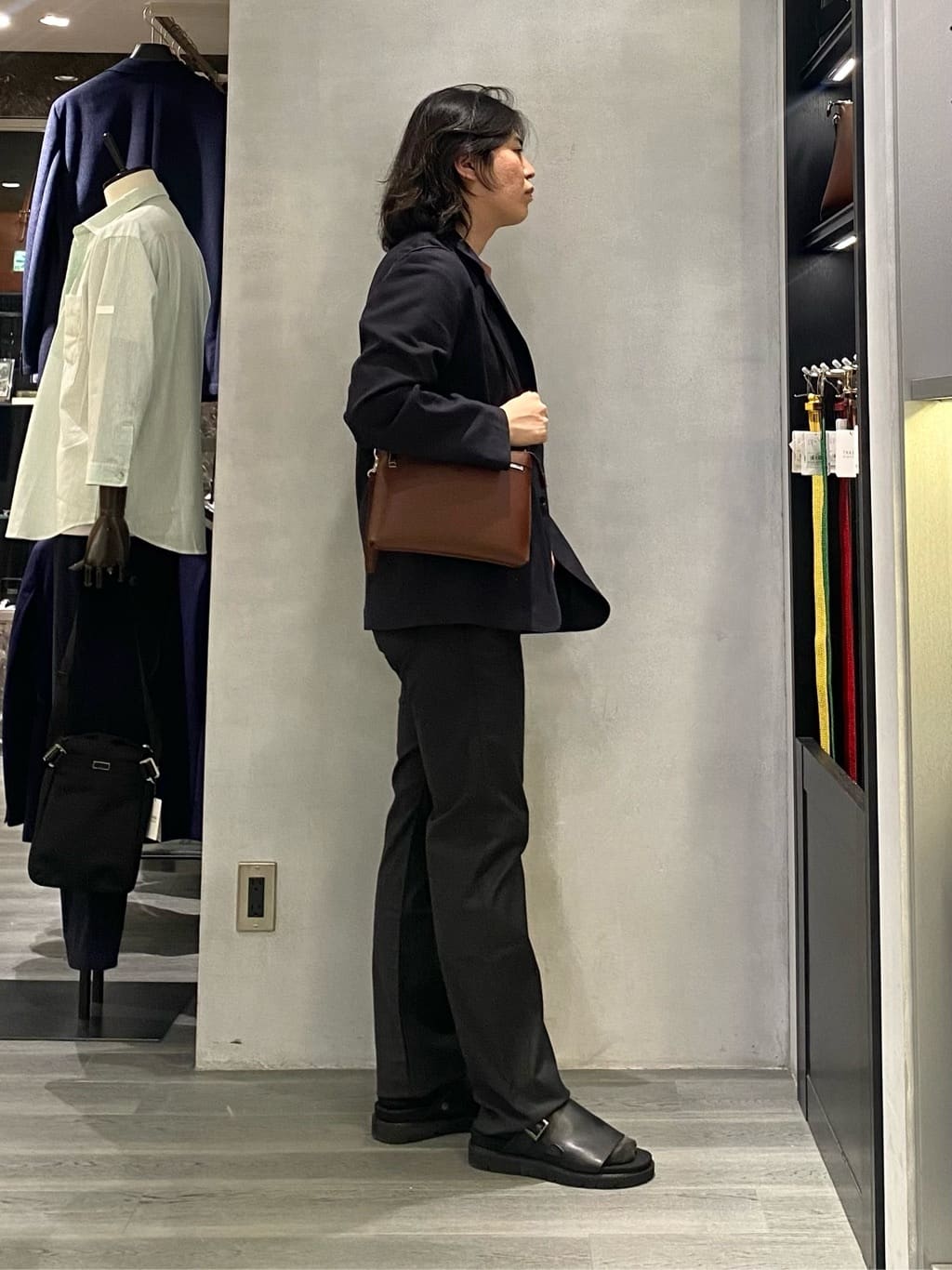 nishiさんの「TAKEO KIKUCHI｜【Made in JAPAN】播州織 ストレッチ パンツ」を使ったコーディネート