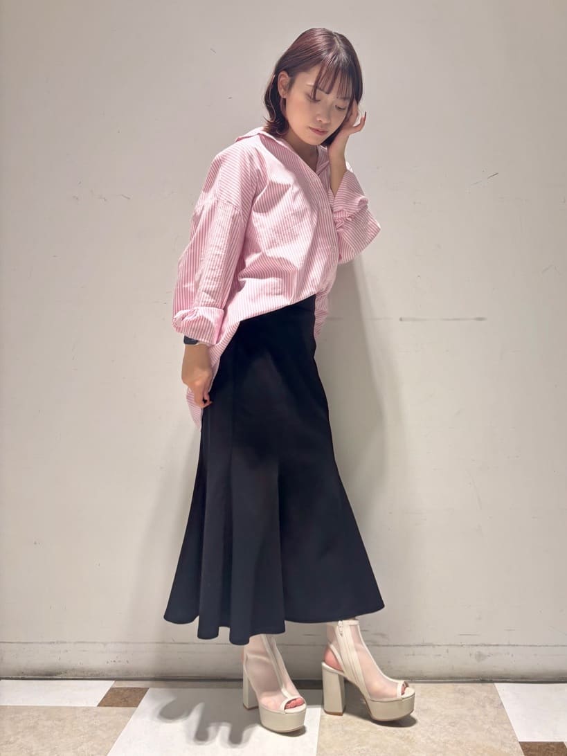 せらら⭐️さんの「ESPERANZA｜厚底ラク盛りブーツヒールサンダル」を使ったコーディネート