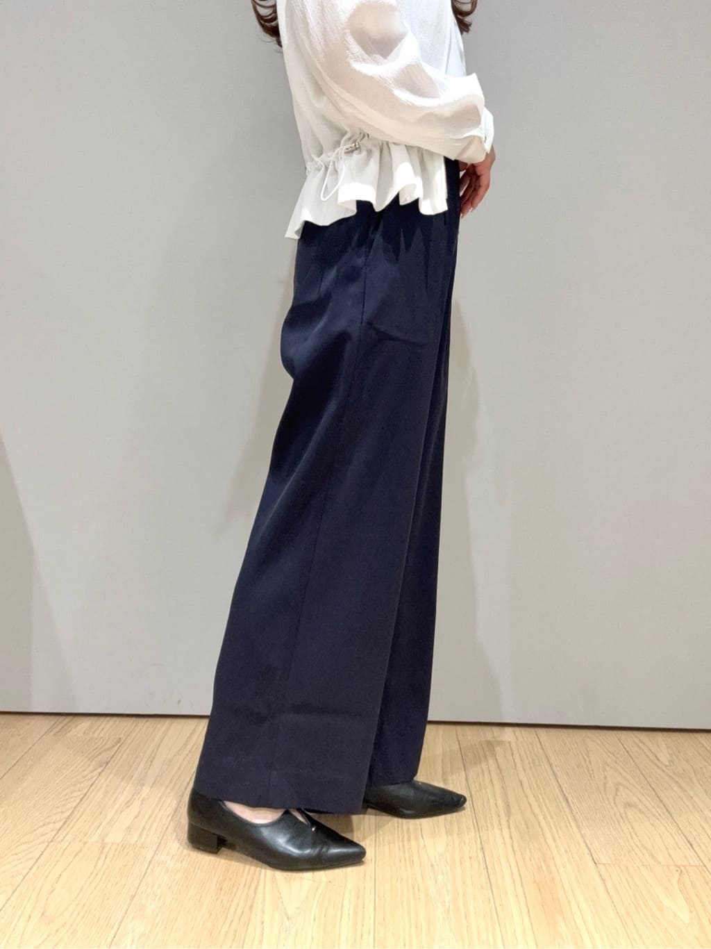 yuriさんの「INDIVI｜◆【洗える／凹凸素材】ドロストデザインショート丈ブルゾン」を使ったコーディネート