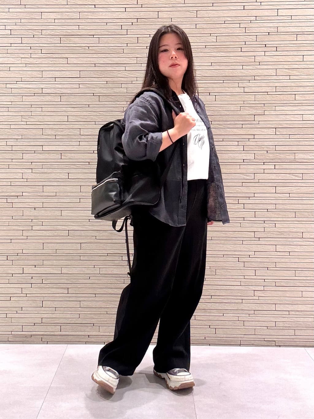 MEGUMIさんの「INDIVI｜【褒められパンツ／洗える／ウエストゴム】ワイドタックパンツ」を使ったコーディネート
