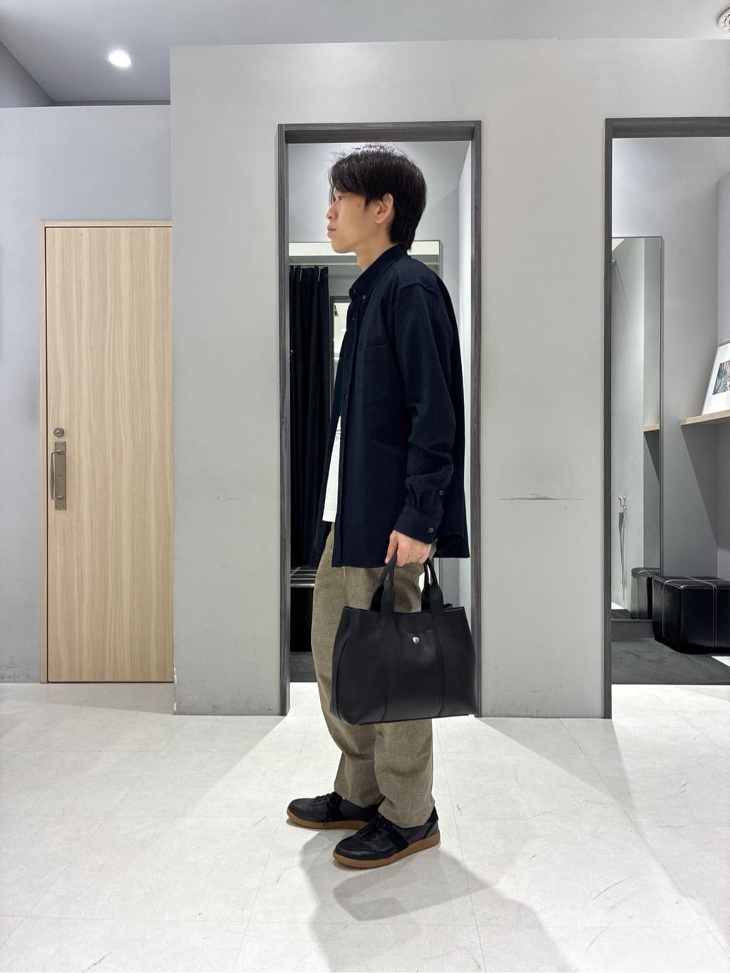 わいずみさんの「TAKEO KIKUCHI｜【抗菌防臭】COOL DOTS（R）ドビープリント パンツ」を使ったコーディネート