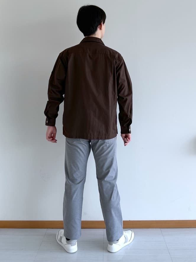 イッシーさんの「TAKEO KIKUCHI｜【Made in JAPAN】播州織 ストレッチ パンツ」を使ったコーディネート