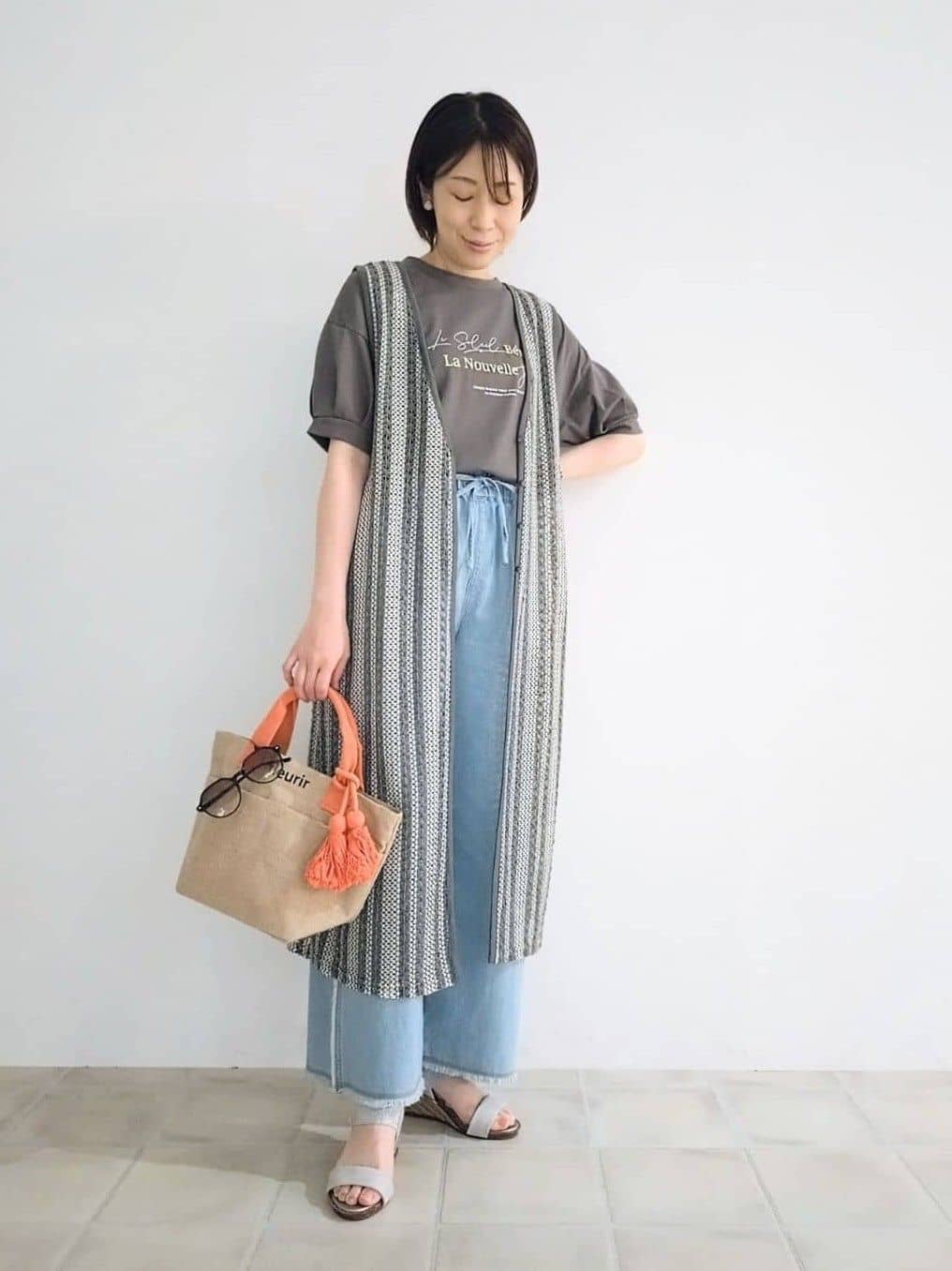 miomioさんの「SHOO･LA･RUE｜【S-LL/ひんやり/UV】ぷっくりラメプリントロゴTシャツ」を使ったコーディネート