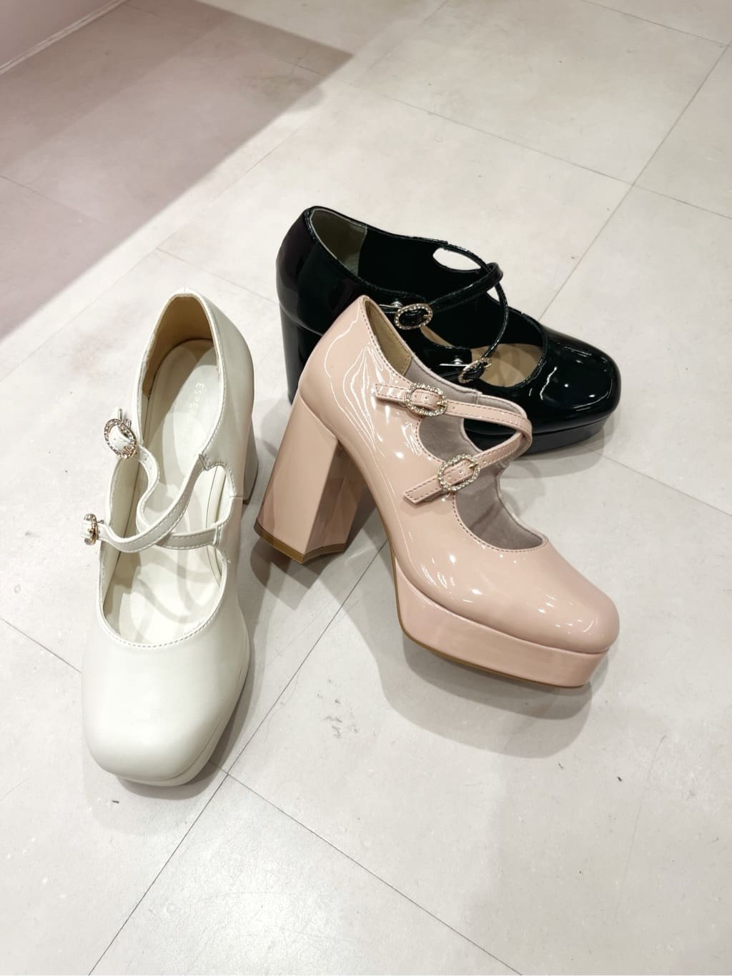 Oさんの「ESPERANZA｜クロスダブルバックル厚底パンプス 結婚式二次会 パーティー 25SS」を使ったコーディネート