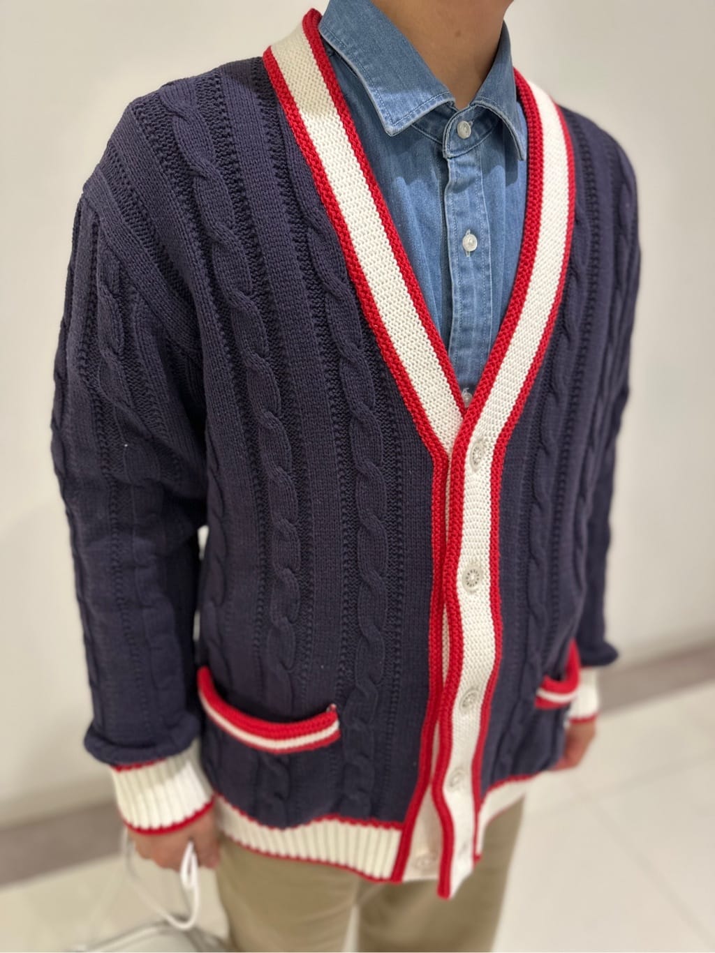 MATSUBARAさんの「DRESSTERIOR｜スプリングチルデン ニットロンドンカーディガン」を使ったコーディネート