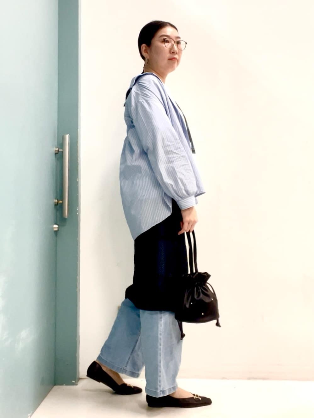 machiさんの「SHOO･LA･RUE｜◆【洗える】バックギャザーがポイント 綿ワッシャー前開きシャツ」を使ったコーディネート