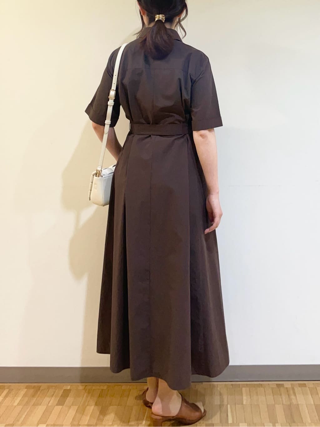 フナキさんの「UNTITLED｜◆【旬トレンド】メッシュミュール」を使ったコーディネート