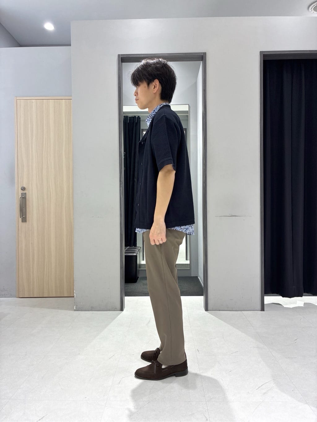 わいずみさんの「TAKEO KIKUCHI｜【360&deg;ストレッチ／セットアップ対応】None Of Stress パンツ」を使ったコーディネート