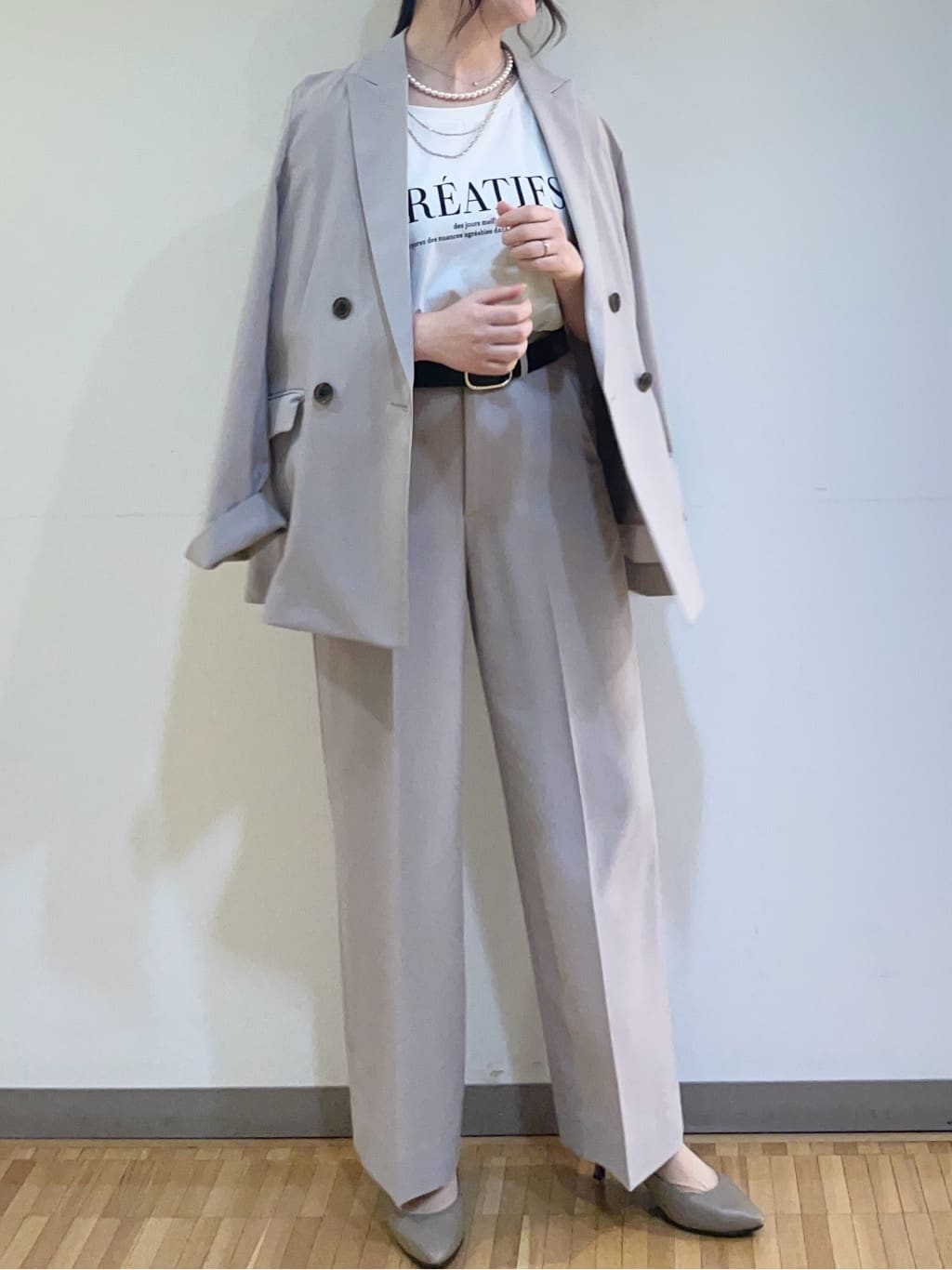 フナキさんの「UNTITLED｜◆【接触冷感/UV/セットアップ可能】ライトウェイト ワイドパンツ」を使ったコーディネート