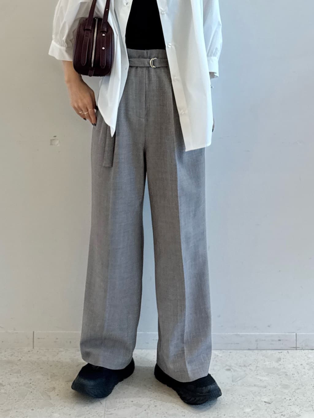 omaさんの「THE SHOP TK｜◆【体型カバー】6分袖バックシャーリングシャツ/洗える」を使ったコーディネート
