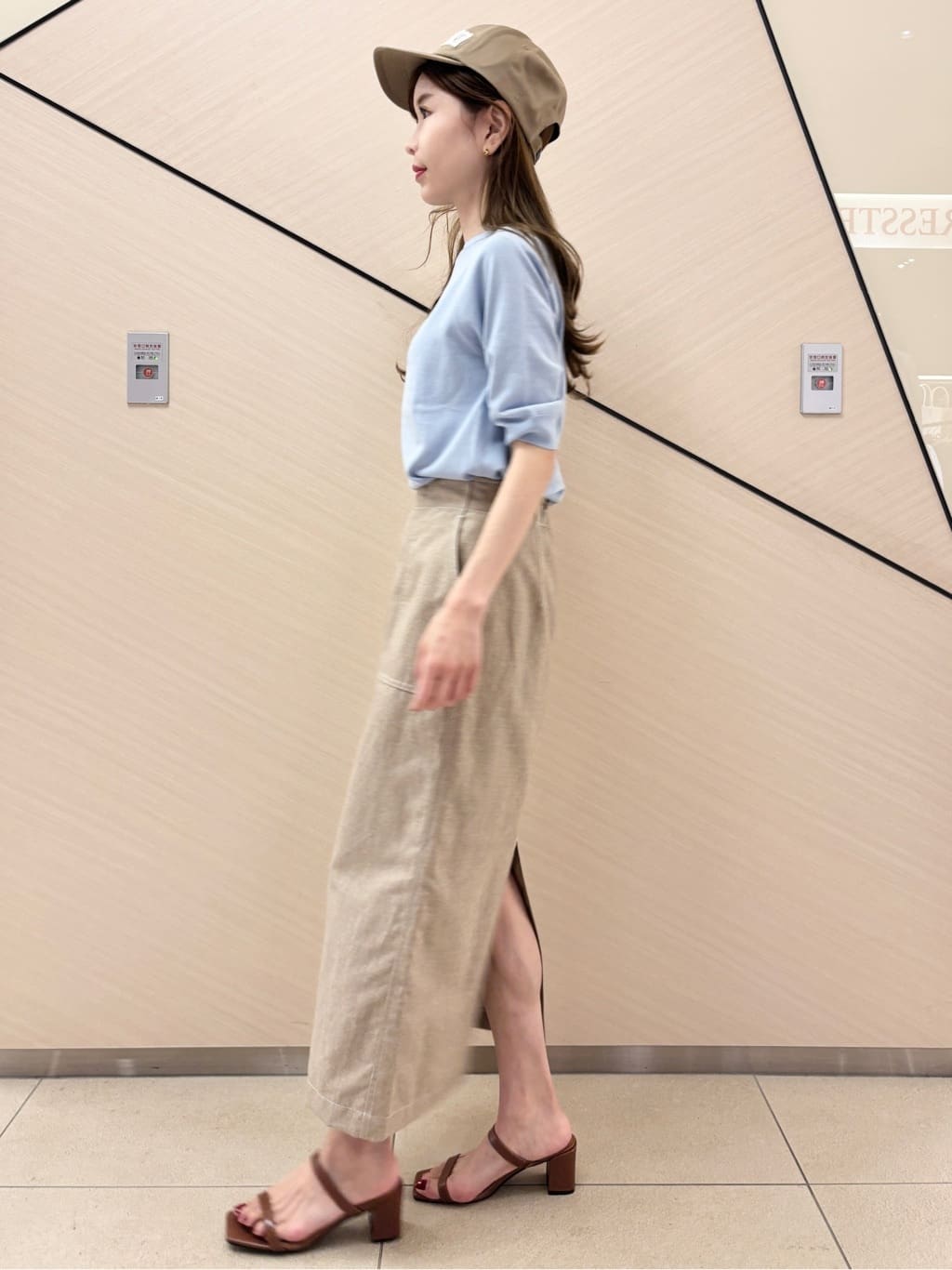 清水夏姫さんの「DRESSTERIOR｜【Safari5月号掲載】DRESSTERIORロゴキャップ」を使ったコーディネート