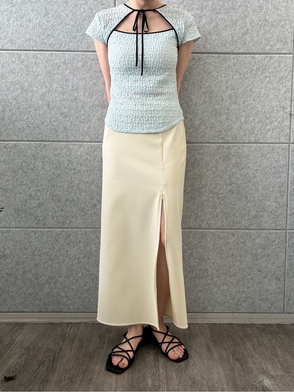 honoka Aさんの「CODE A｜femi cut pullover」を使ったコーディネート