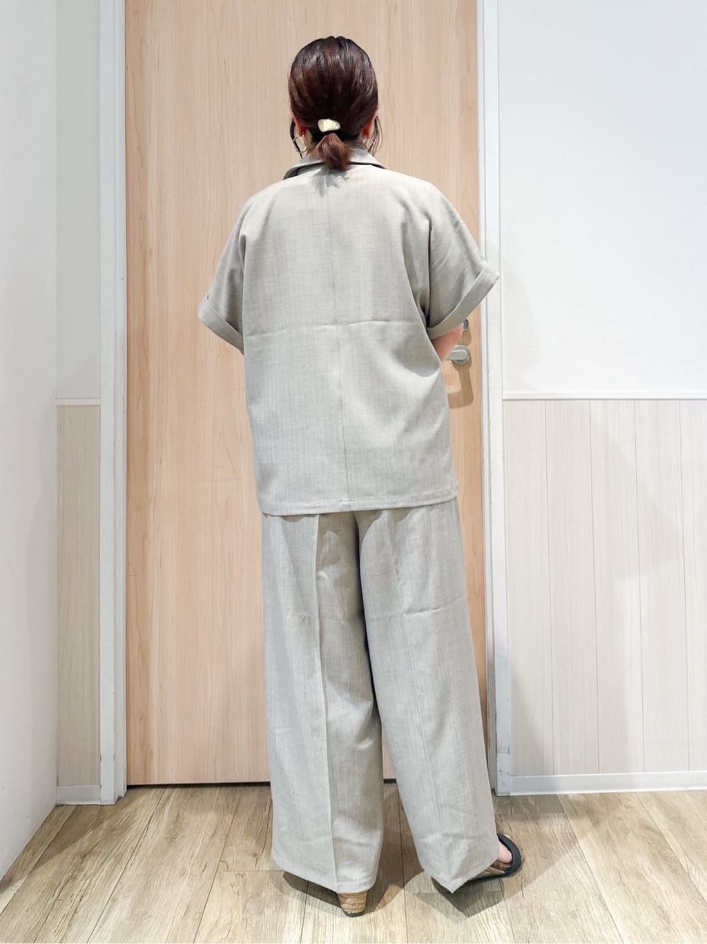 mimoさんの「SHOO･LA･RUE｜◆【高レビュー/累計販売35万足突破】片手ではけるサンダル シューダル 25SS」を使ったコーディネート