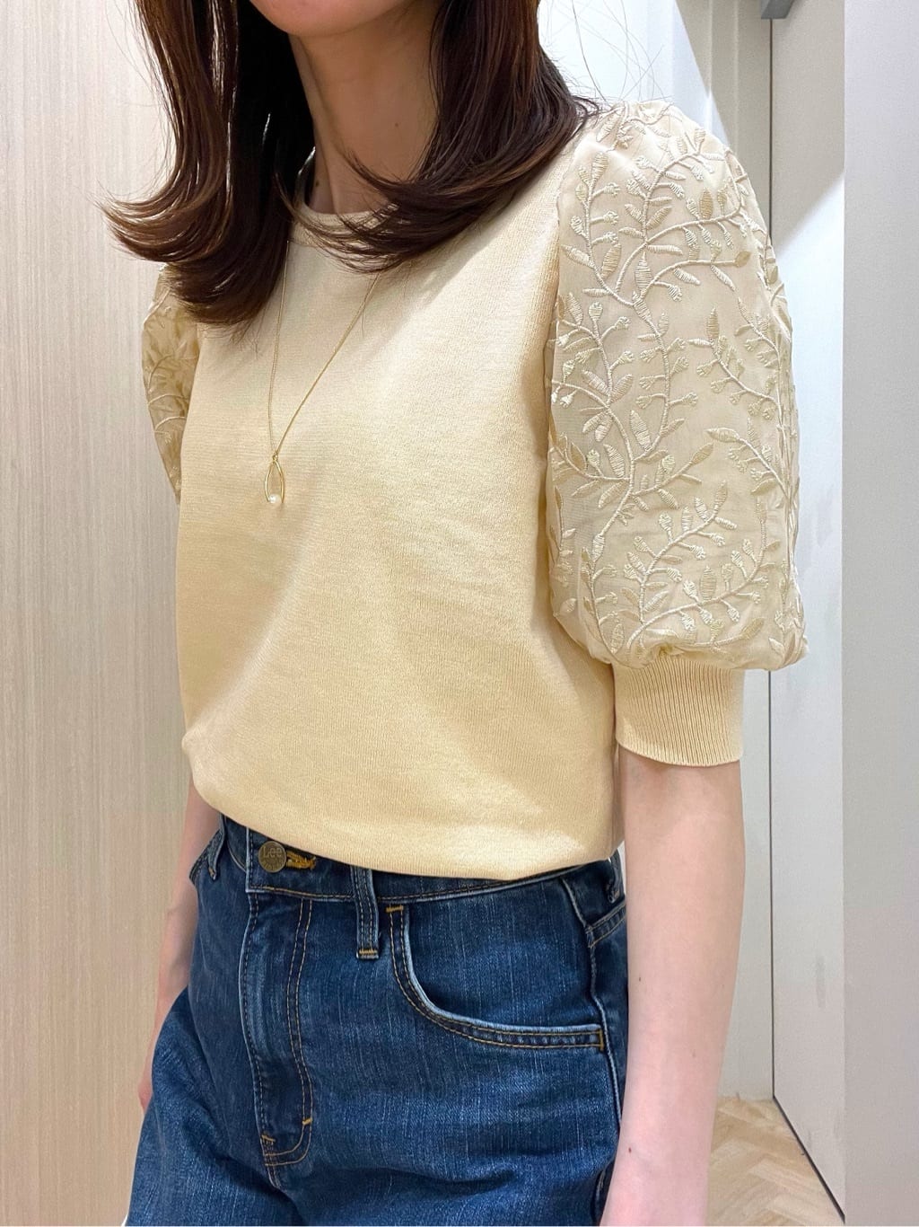 おまつさんの「grove｜【Lee&times;grove別注】WIDE DENIM PANTS」を使ったコーディネート