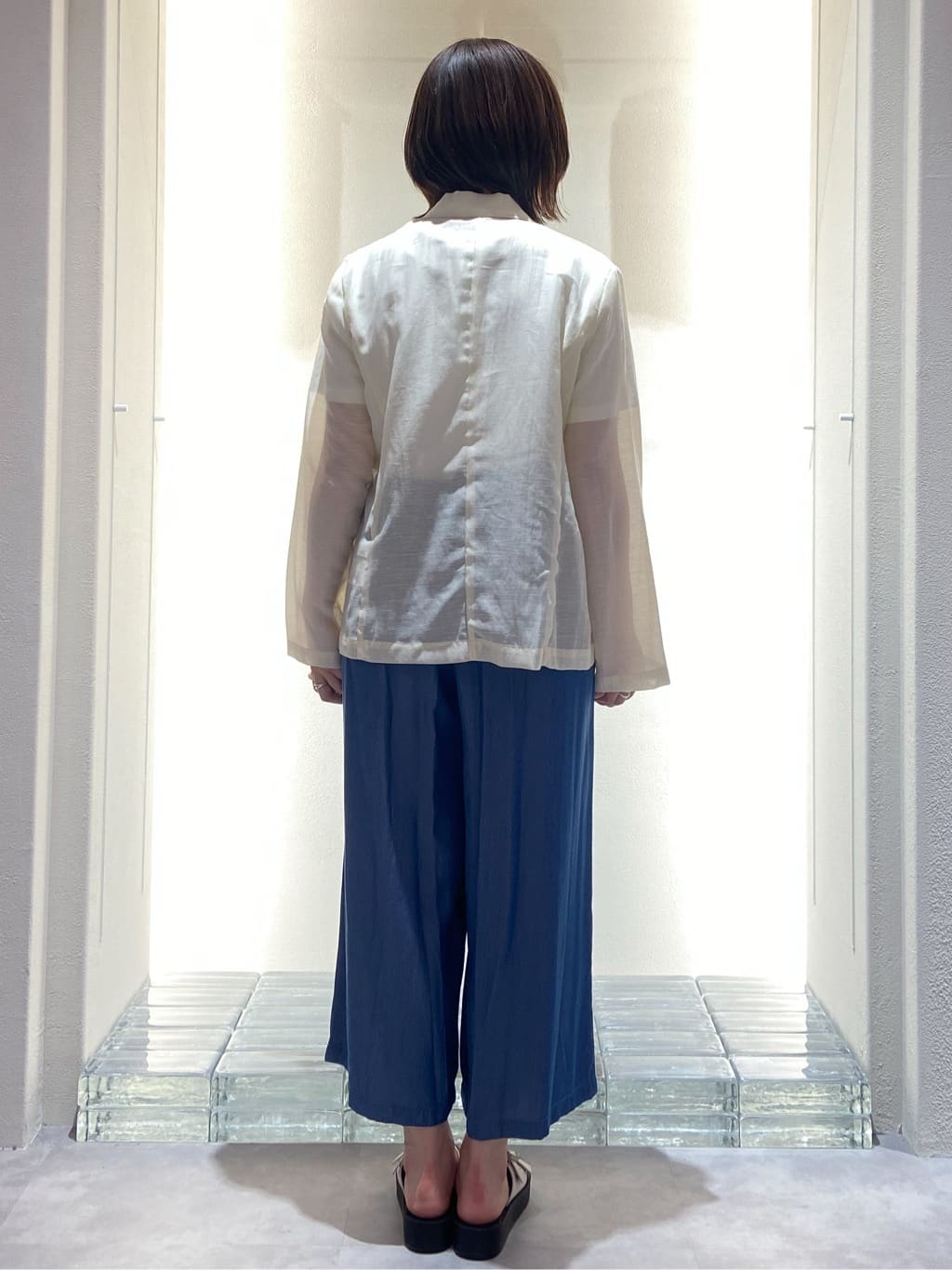 kimiさんの「index｜麻調シアーダブルブレストテーラードジャケット【洗濯機洗い可】」を使ったコーディネート